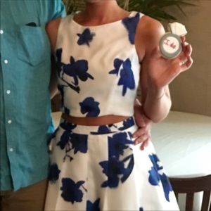 Beautiful Two Piece Crop Top & Skirt Set